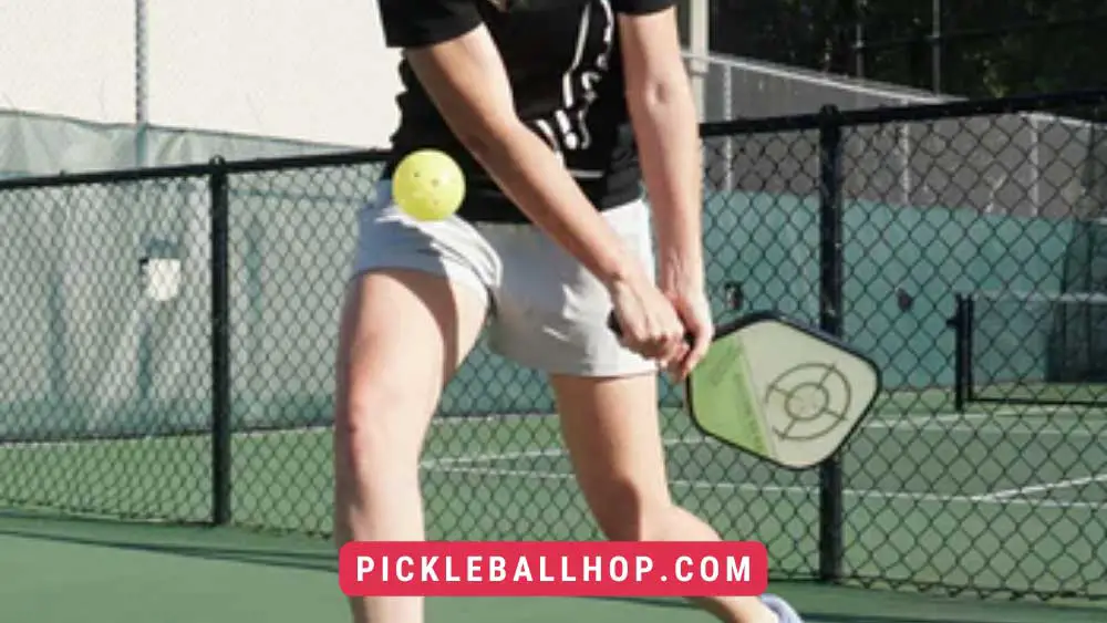 Best Pickleball Paddle For Two Handed Backhand