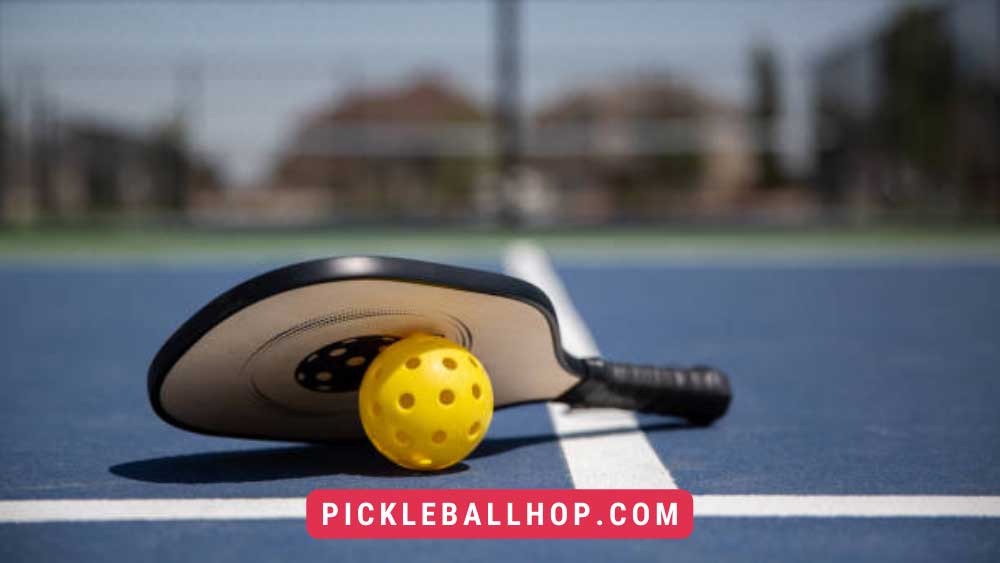 How to Clean a Pickleball Paddle